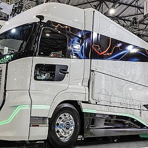 (4K)UD TRUCKS Quon Concept 202X WORLD PREMIERE UDトラックス 世界初公開トラック - TOKYO MOTOR SHOW 2019