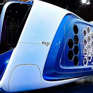 (4K)ISUZU FD-SI design concept new truck いすゞ FD-SI 近未来車 - 東京モーターショー2017