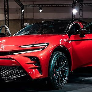 TOYOTA new CROWN SPORT interior exterior 新型 クラウンスポーツ 内装 外装 - 名古屋モビリティショー