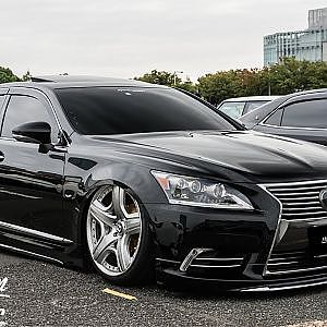 LEXUS LS 460 bentley wheels レクサス LS460 ベントレーホイール - STANCENATION TOKYO 2022