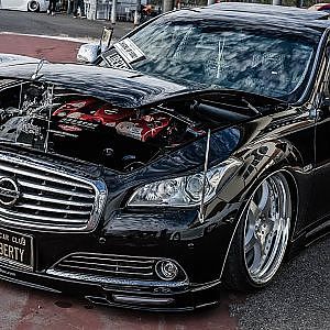 Cinematic NISSAN Y51 CIMA LIBERTY VIP シーマ トップスタイル 第16回中国王座 チャンピオン