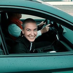 OPPO meets DTM: The new #OPPOFindX5Pro put to the test