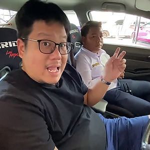 CIVIC ที่ไหนก็มี แต่ที่นี่ให้คุณได้มากกว่า กับโชว์รูมร้อนแรง D-car