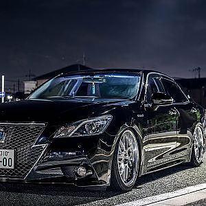 夜の突発愛車撮影 21クラウン 生脚