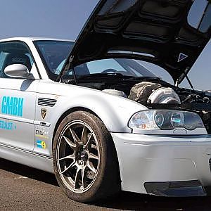 950HP BMW E46 - Shooting for 300kph? (man shifting!)