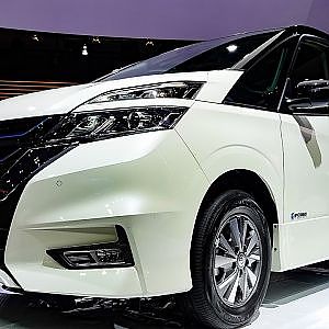 (4K)NISSAN SERENA e-POWER 日産 新型セレナe-POWER - 東京モーターショー2017