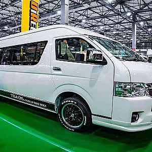 TRAVOIS HIACE modified TOKYO CAMPING CAR SHOW 2021 - トラボイ ハイエース キャンピング 東京キャンピングカーショー2021