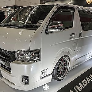 AIMGAIN HIACE 200 NARROW bodykit OAM2022 - エイムゲイン 純VIP ハイエース ナロー エアロ 大阪オートメッセ2022