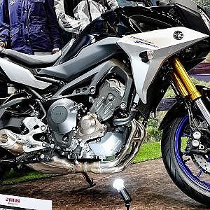 (4K)YAMAHA TRACER 900 GT 2018 ヤマハ新型トレーサー900GT - 大阪モーターサイクルショー2018