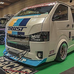 K-BREAK Beecas BabyGang HIACE bodykit OAM2022 - Kブレイク ベビーギャング ハイエース カスタム 大阪オートメッセ2022 تويوتا هايس