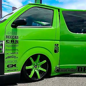 (4K)DR STYLE HIACE DRESSUP CUSTOM تويوتا هايس DRスタイル ハイエース改造車- SBM大阪2018