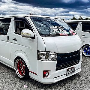 TOYOTA 200 HIACE WHITE SBM Osaka2021 - SBM大阪2021 ハイエース 200系 ホワイト マフラー横出し