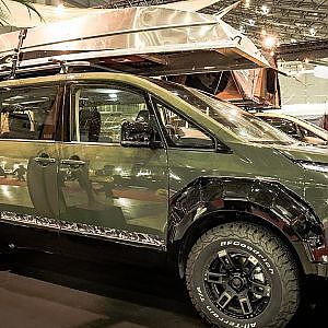 WEED MITSUBISHI DELICA D5 WARLOCK TAS2022 - ウィード デリカD5 ワーロック 東京オートサロン2022