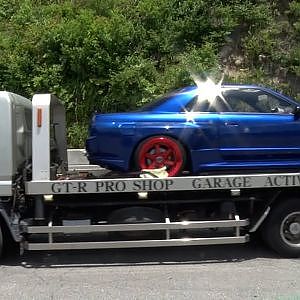 スーパーラップチーム搬入!ガレージアクティブ カーボンR(BNR32)&ブルーR(BNR32)  奥伊吹でスーパーラップデモラン実施!