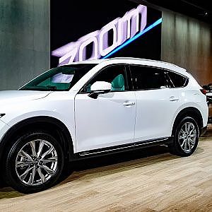 (4K)MAZDA RX-8 Trailer Hitches & Towing マツダCX-8トレーラーヒッチオプション - 東京オートサロン2018