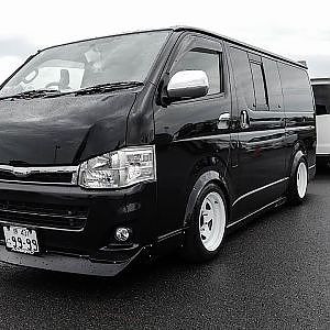 TOYOTA Black HIACE 200 modified BoxStyle ハイエース 200 カスタム - SBM2023