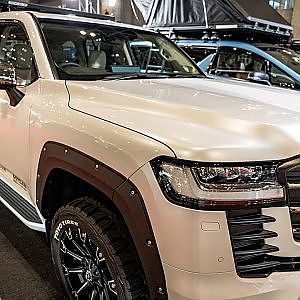OUTCLASS LANDCRUISER 300 ZX modified TAS2022 - アウトクラス ランドクルーザー 300 カスタム 東京オートサロン2022