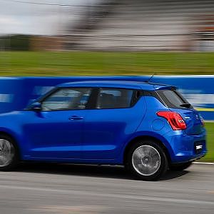 ทดลองขับ Suzuki SWIFT แบบฮาร์ดคอร์ ใช้ประสิทธิภาพรถเต็มที่ในสนามแข่ง