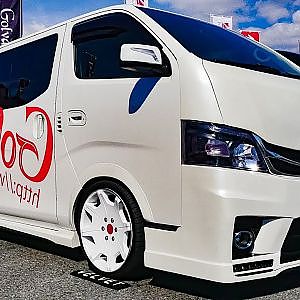 (4K)Golvalley NISSAN NV350  FULL BUMPER SPOILER 日産キャラバンフルエアロカスタム - スーパーカーニバル2017