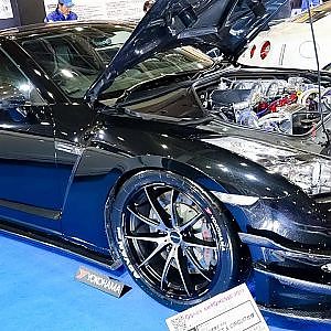 (4K)NISSAN GT-R R35 Engine room 日産R35 GT-R エンジンルーム - 大阪オートメッセ2017
