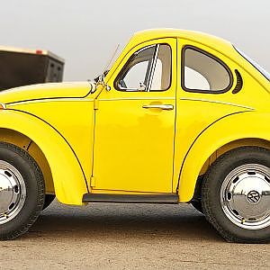 They Photoshopped a VW Beetle in REAL LIFE!
