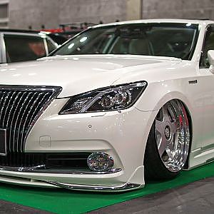 Garage MM TOYOTA 210 CROWN MAJESTA VIPCAR モーターリンク熊本 21マジェスタ カスタム - OAM2023 大阪オートメッセ2023