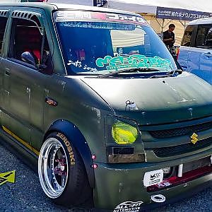 (4K)GARAGE ILL SUZUKI WAGON R Monsters ガレージイル ワゴンRモンスターカスタム - スーパーカーニバル2017